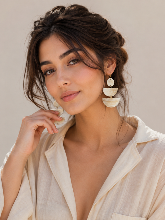 OSE19L Light Horn Graduated Earring on Wire