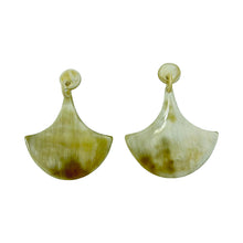 CTE134 Genuine Horn Blade Shapes Dropped Post