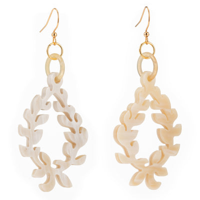 CTE93 Carved Natural Horn Drop Earring On Wire