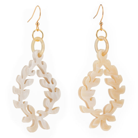 CTE93 Carved Natural Horn Drop Earring On Wire