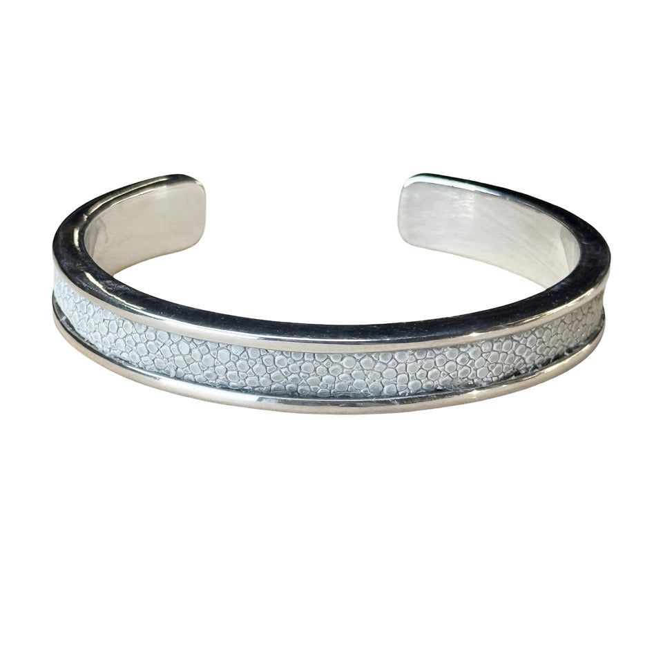 SLIM White Gold Cuff With Shagreen Inlay