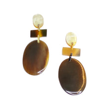 CTE110 Honey Horn Drop Earring On Post