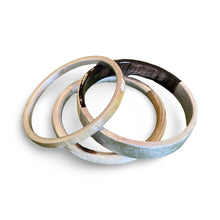 CTB198S Natural Horn Bangle Set  With Lacquer