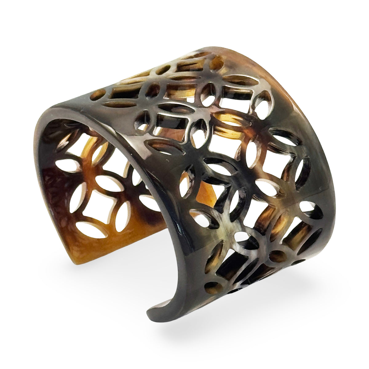 OSB05 Natural horn carved lattice pattern cuff