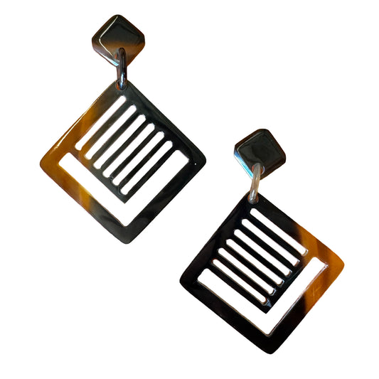 CTE126 Carved Square Honey Horn Earring On Post