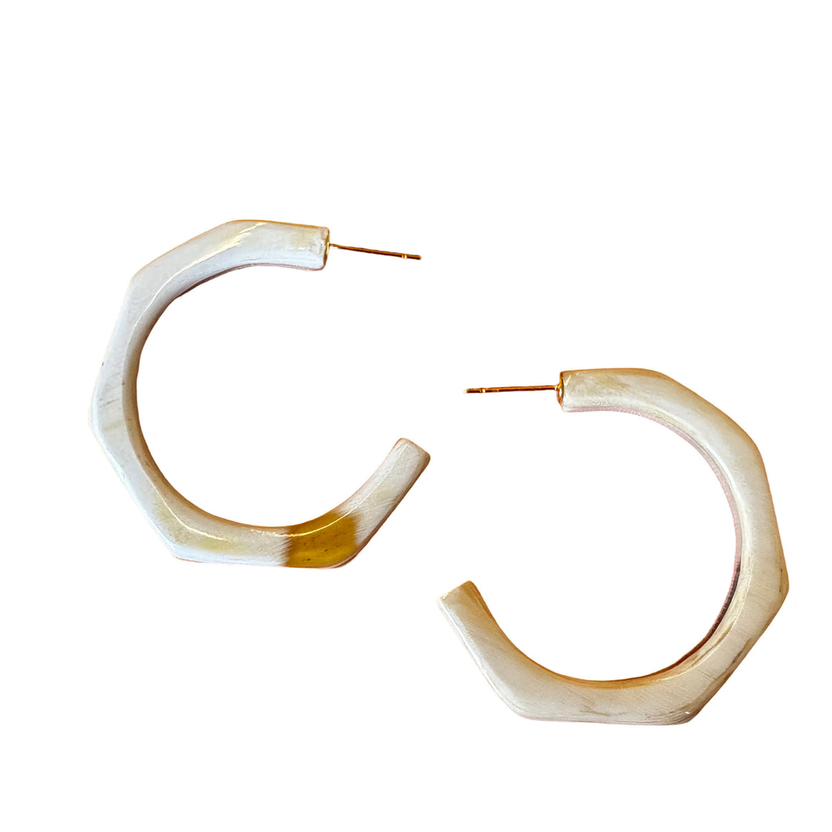 CTE120 Natural Horn Crescent Hoop On Post