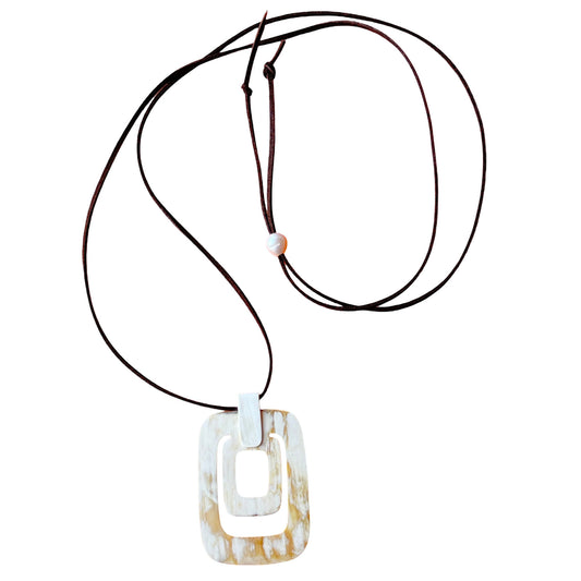 CTNP29 Natural Horn Geometric Pendant